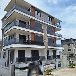 Bora Altinkum (Antalya)