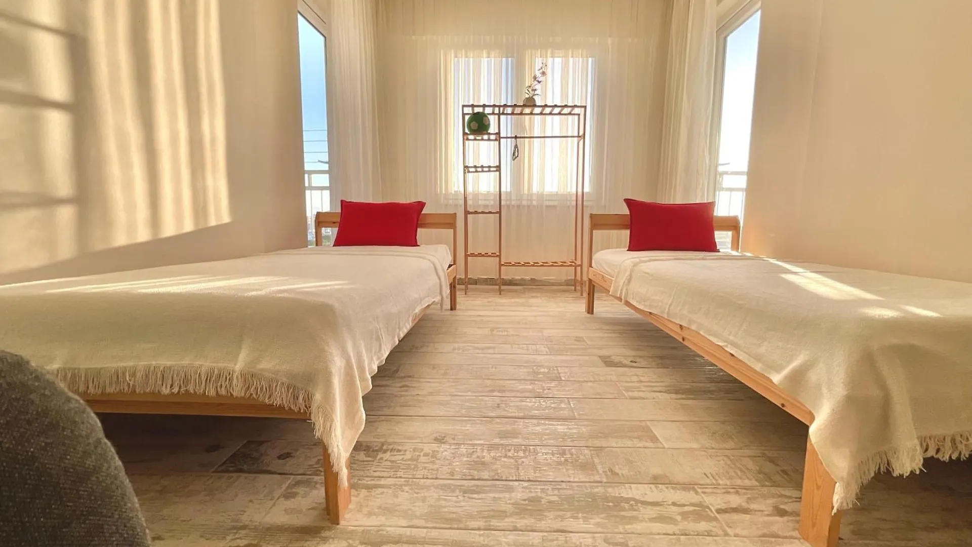 Sea & Pine Escape Lara Beach Antalya Altinkum